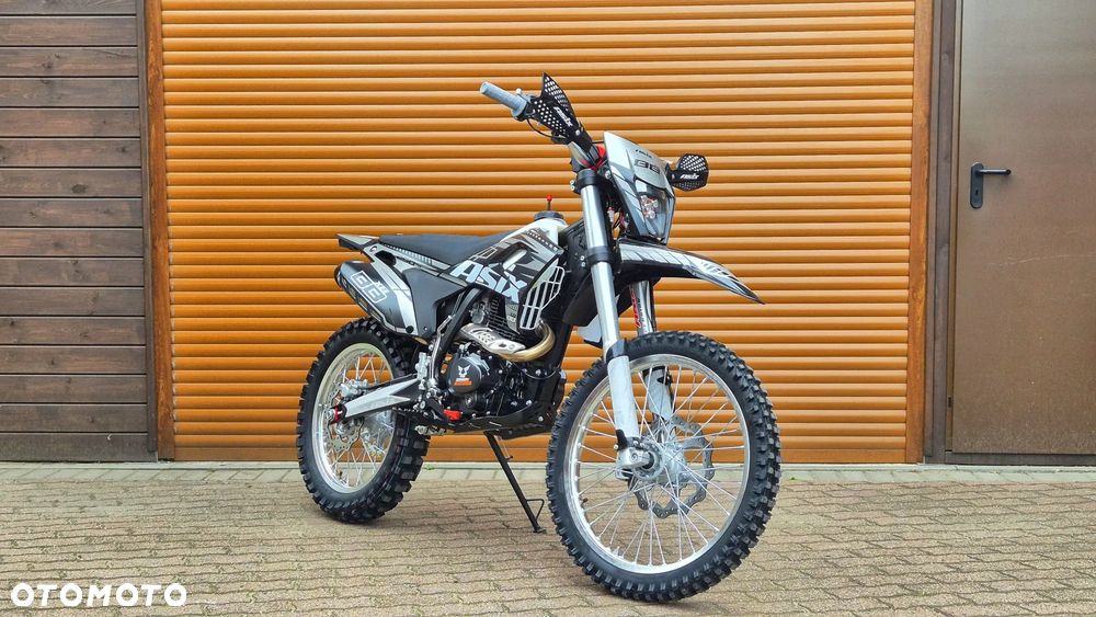 ASIX XB-88 250cc - 1