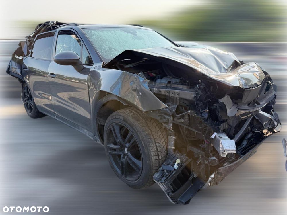 Porsche Cayenne Platinum Edition - 2