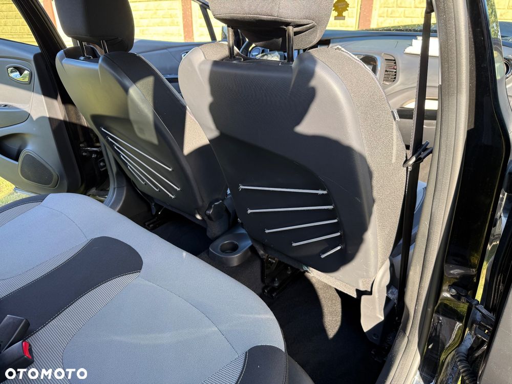 Renault Captur - 24