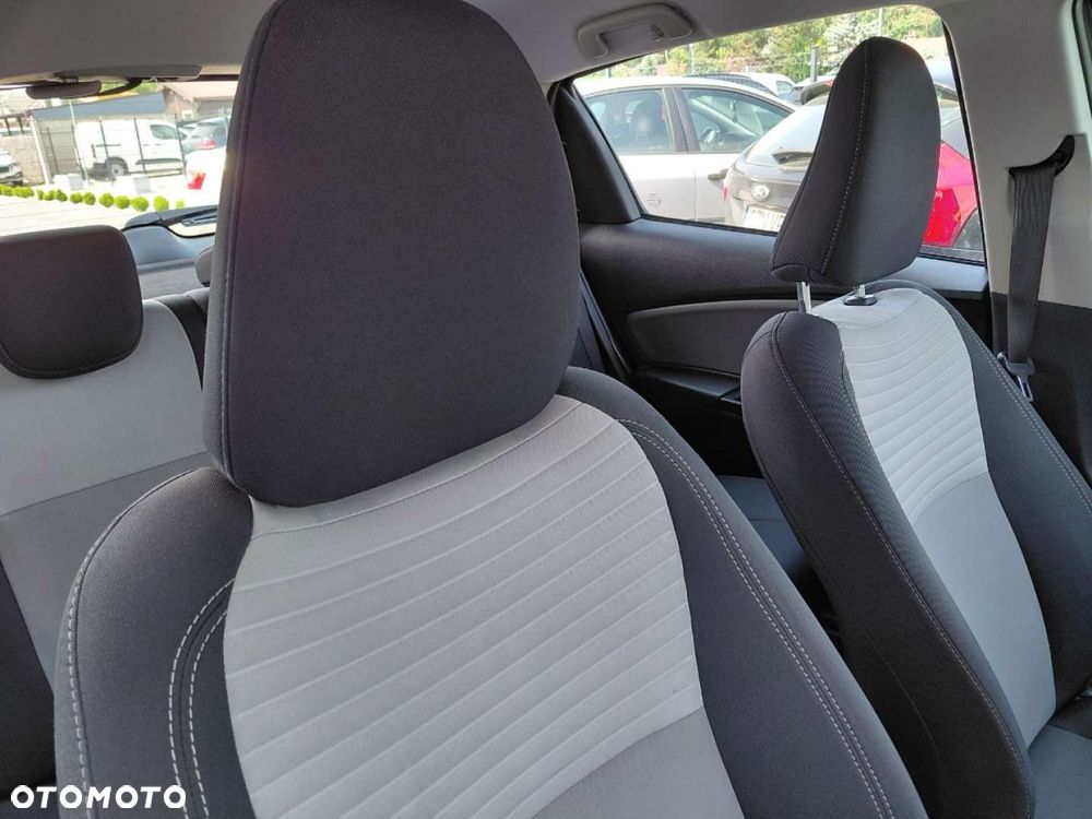 Toyota Yaris - 15