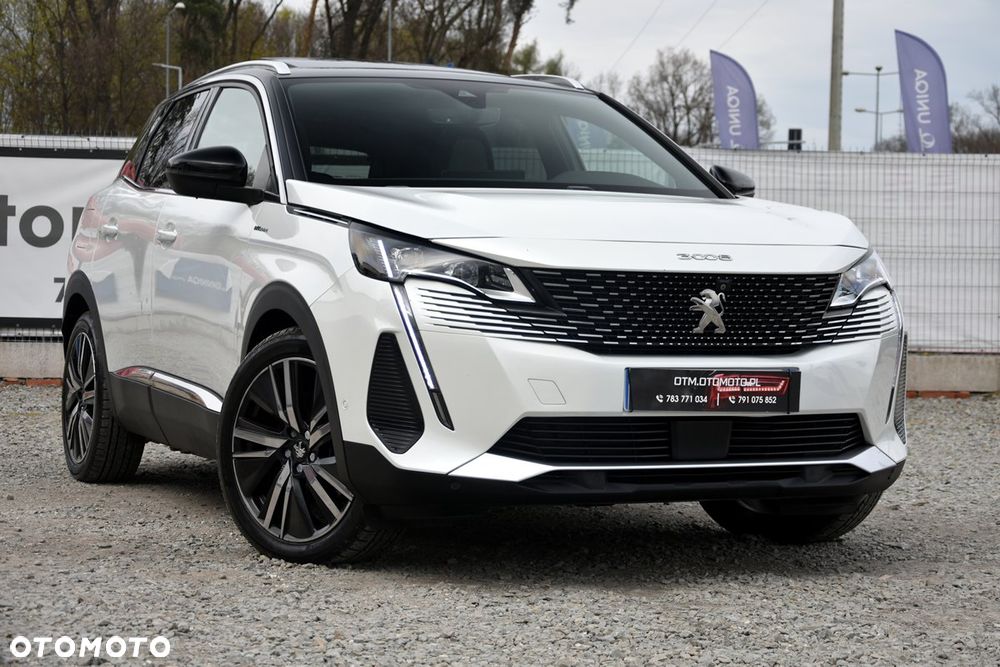 Peugeot 3008 1.6 PureTech HYbrid4 GT Line S&S EAT8 - 11