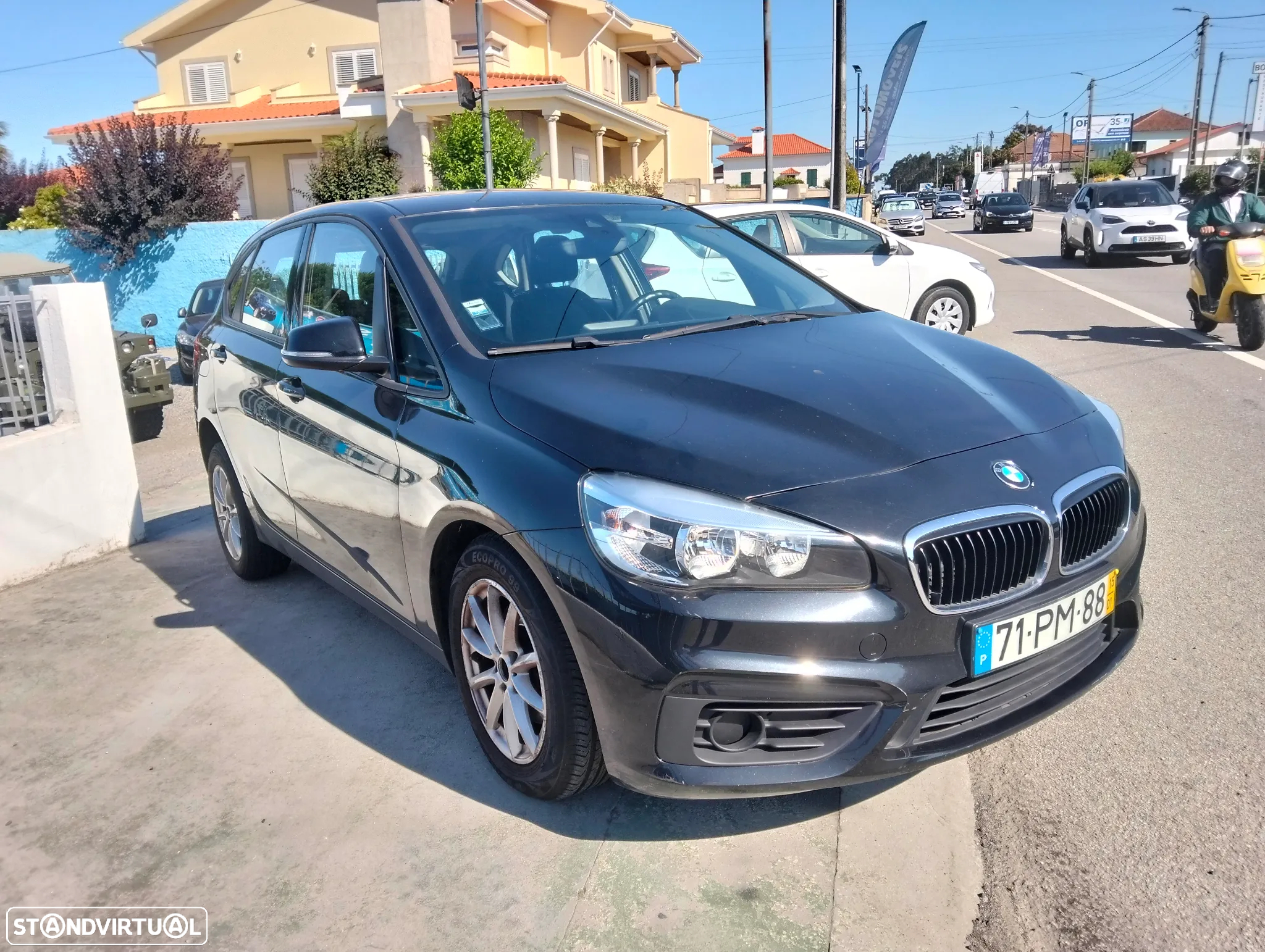 BMW 216 Active Tourer d Line Luxury - 4