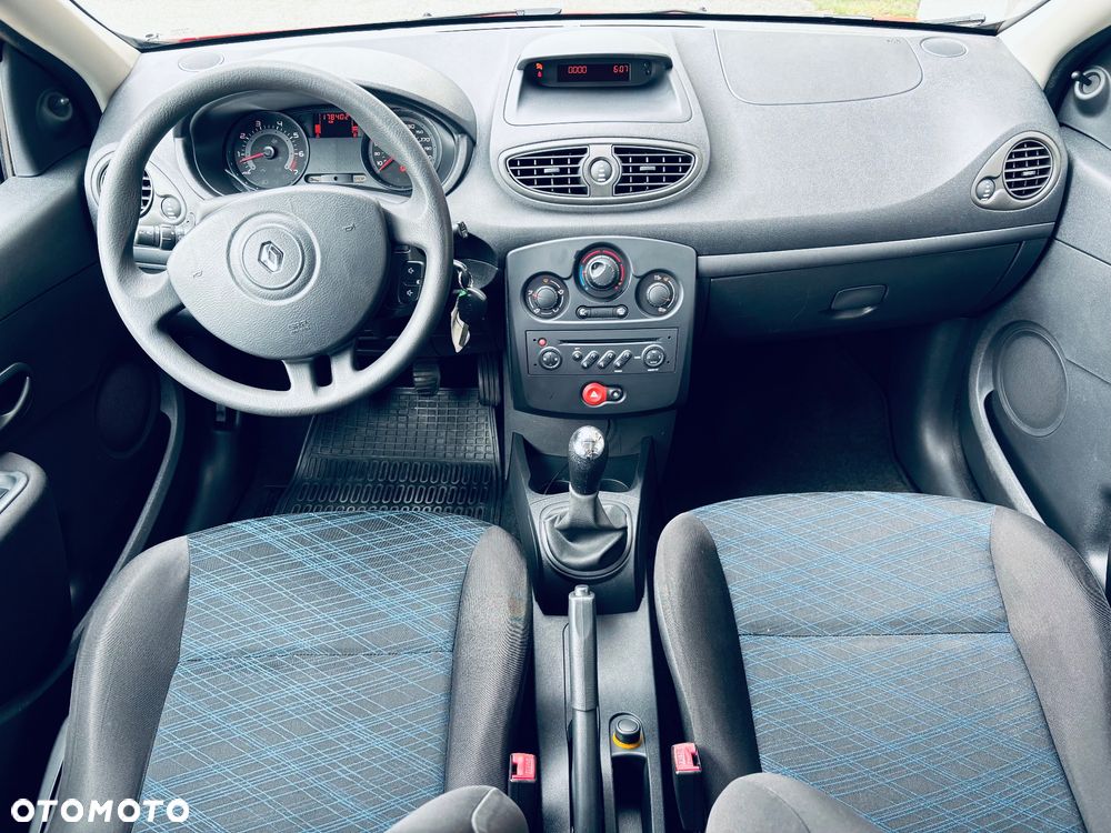 Renault Clio 1.2 16V Authentique - 14