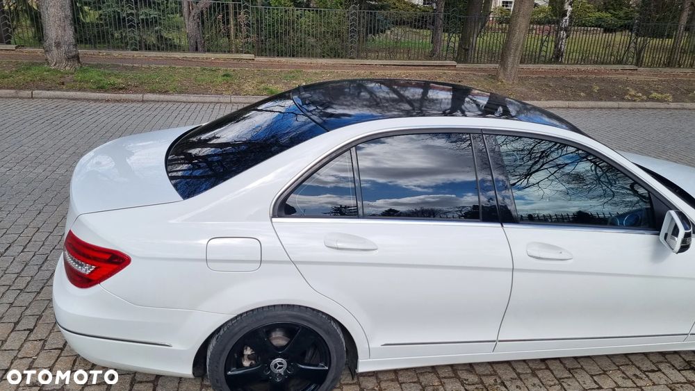 Mercedes-Benz Klasa C 180 (BlueEFFICIENCY) Avantgarde - 9