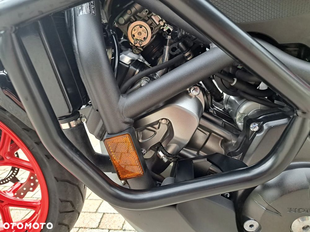 Honda NC - 33