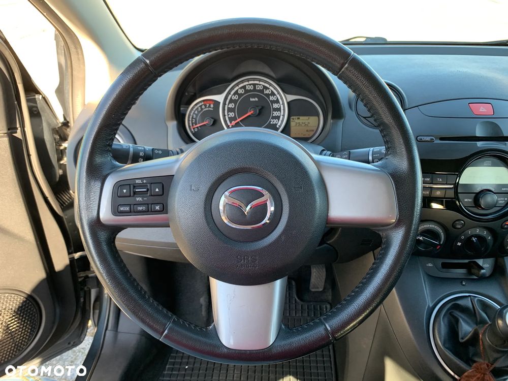 Mazda 2 - 22