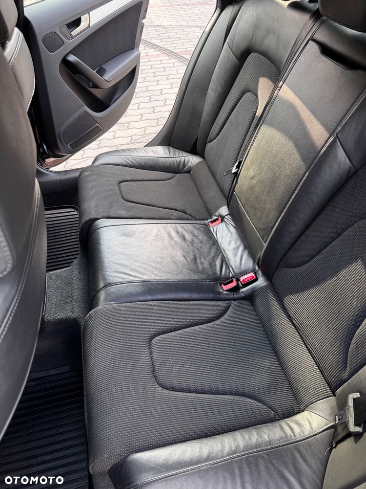 Audi A4 Limousine - 30
