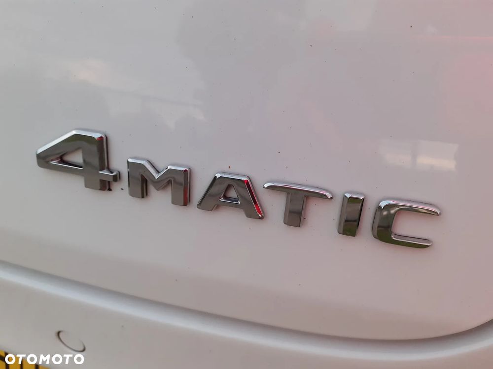 Mercedes-Benz CLA 200 7G-DCT - 10