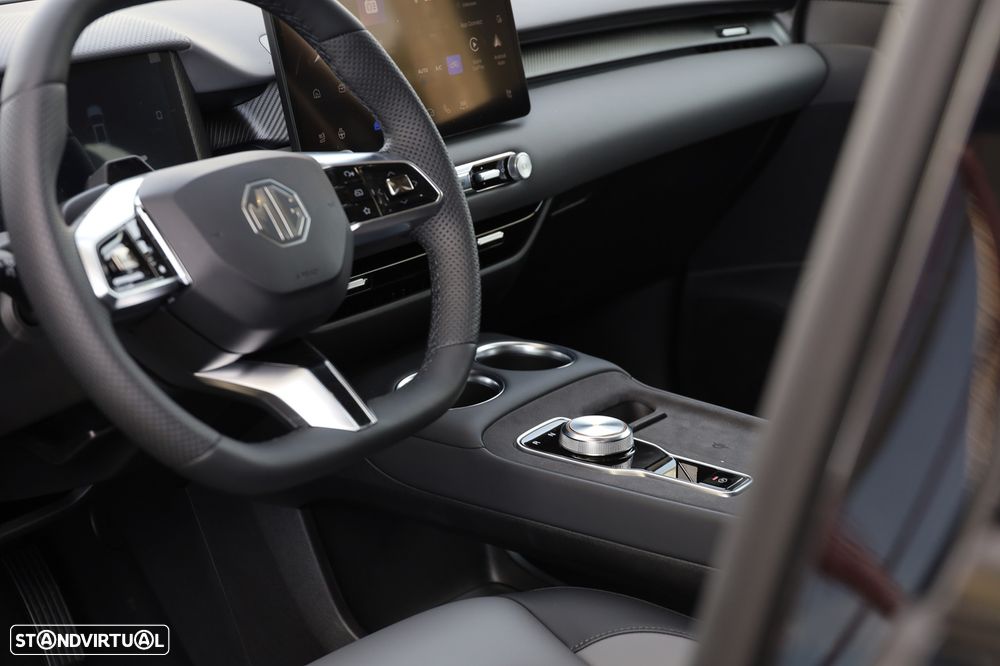 MG MGS5 EV 64 kWh Luxury - 12