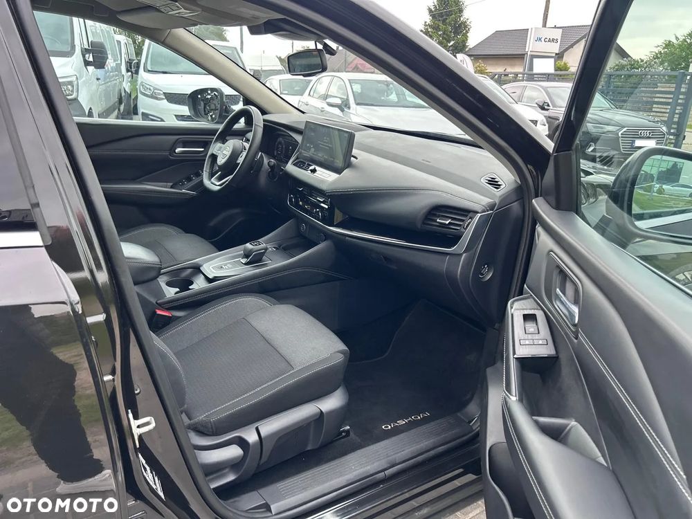 Nissan Qashqai 1.3 DIG-T MHEV N-Connecta Xtronic - 26