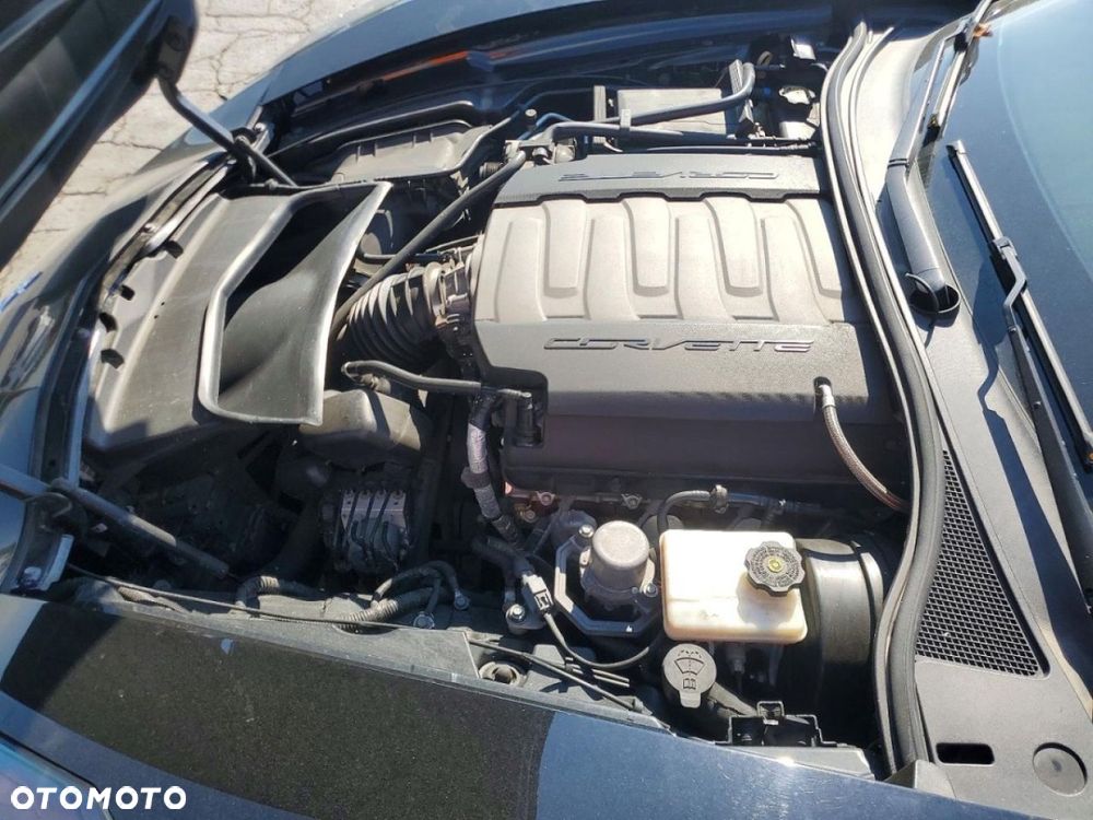 Chevrolet Corvette - 11