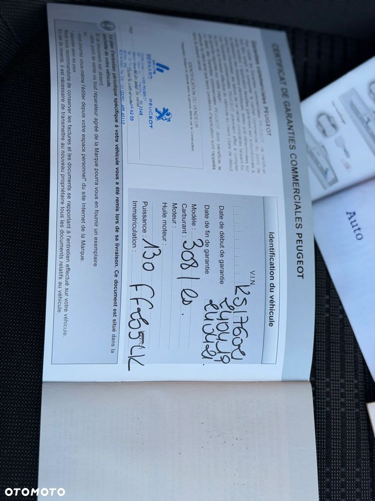 Peugeot 308 1.2 PureTech Allure S&S - 28