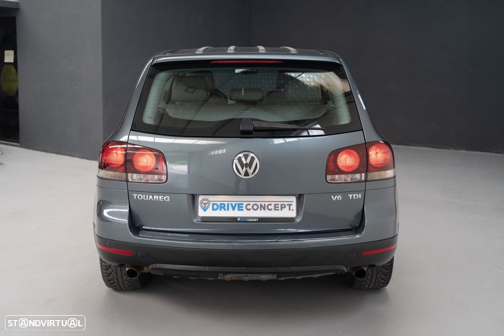 VW Touareg 3.0 TDI V6 Tiptronic - 13