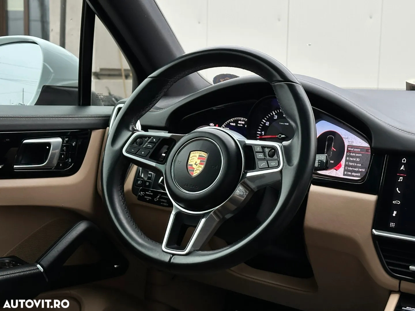 Porsche Cayenne - 19
