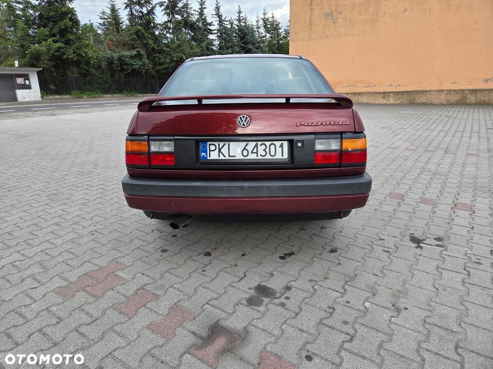 Volkswagen Passat 2.0 GL - 21