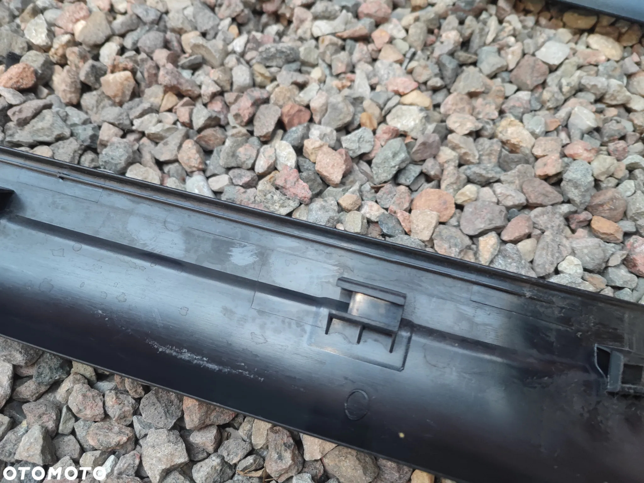 BMW E46 COUPE / M3 / ORYGINALNE LISTWA MASKUJĄCA PROGU WEWNĘTRZNA LEWA / PRAWA / CZARNA ( OSŁONA KRAWĘDZI / USZCZELKI  ) O NR. 51 47 8 239 960 /  51 47 8 239 959 OEM W BARDZO DOBRYM STANIE - 11