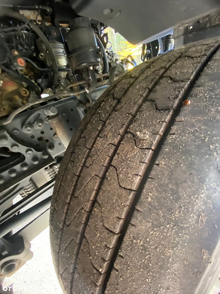 Mercedes-Benz actros - 10