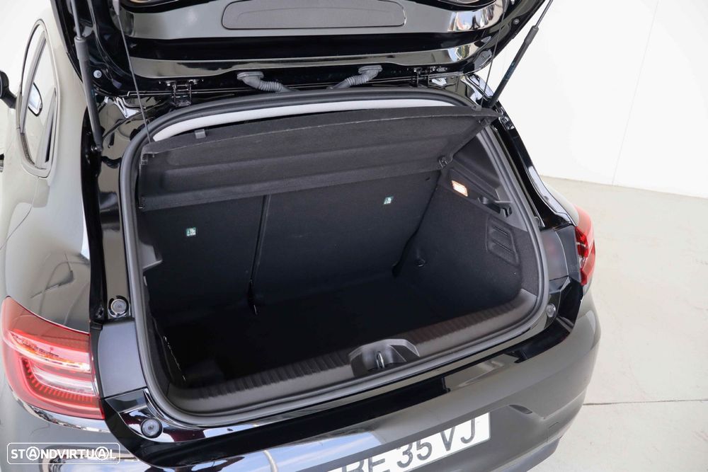 Renault Clio - 11