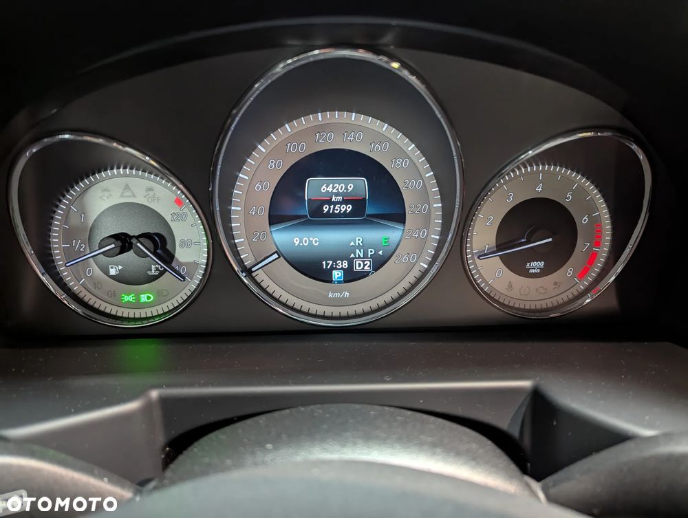 Mercedes-Benz GLK 350 4-Matic - 34