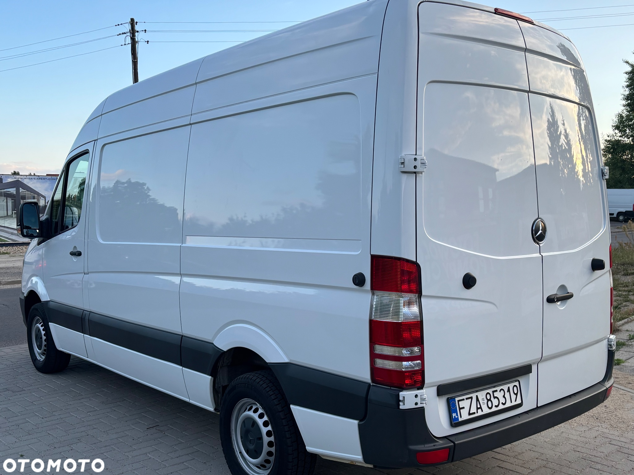 Mercedes-Benz SPRINTER L2H2 - 19