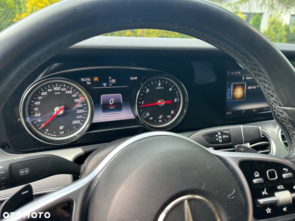 Mercedes-Benz Klasa E 200 d 9G-TRONIC - 18