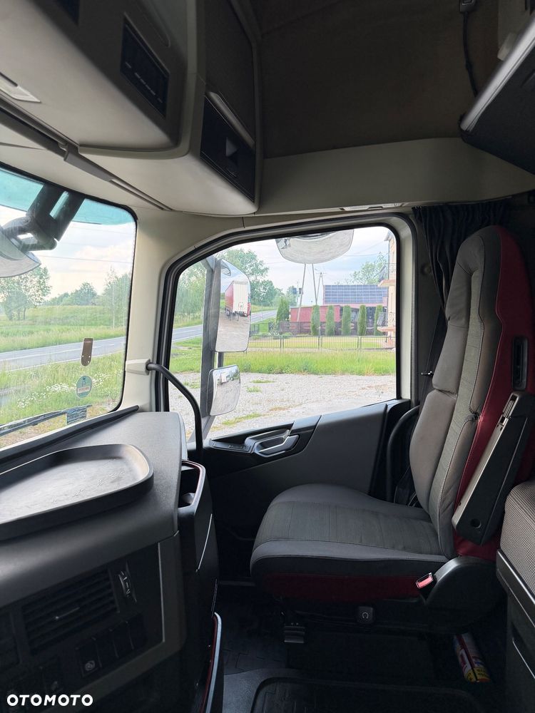Volvo FH - 8