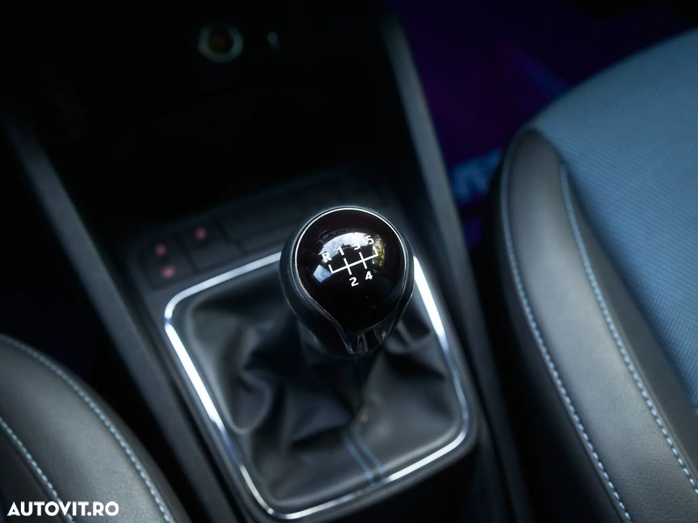 Seat Ibiza 1.2 TSI CONNECT - 28