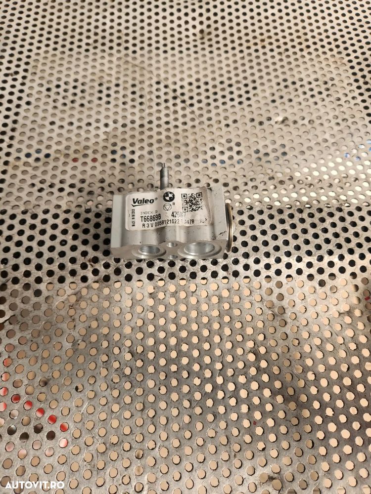 Conector Conducte Clima Bmw G20 G21 G22 G23 G26 G28 G29 G42 Dezmembrez Bmw - Dezmembrari Arad - 1