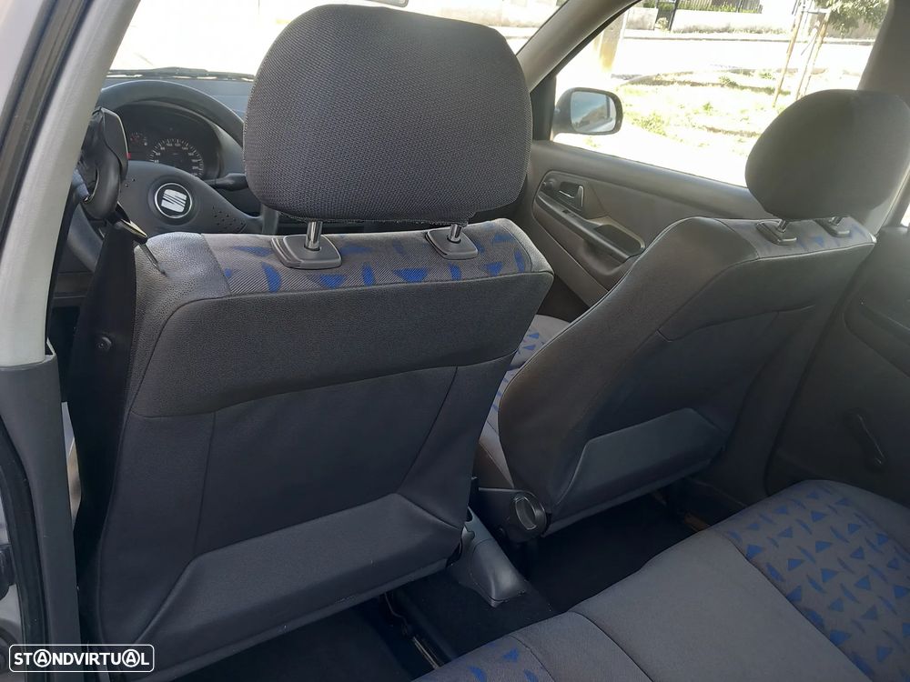 SEAT Cordoba 1.4 16V Sport - 12