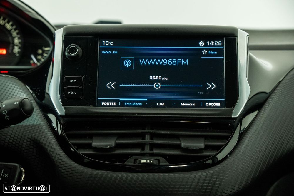 Peugeot 208 1.2 PureTech Style - 31