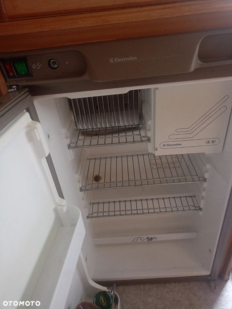 Elddis WISP389 - 9