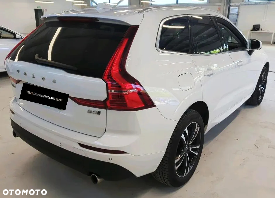 Volvo XC 60 B5 B AWD Geartronic Momentum Pro - 7