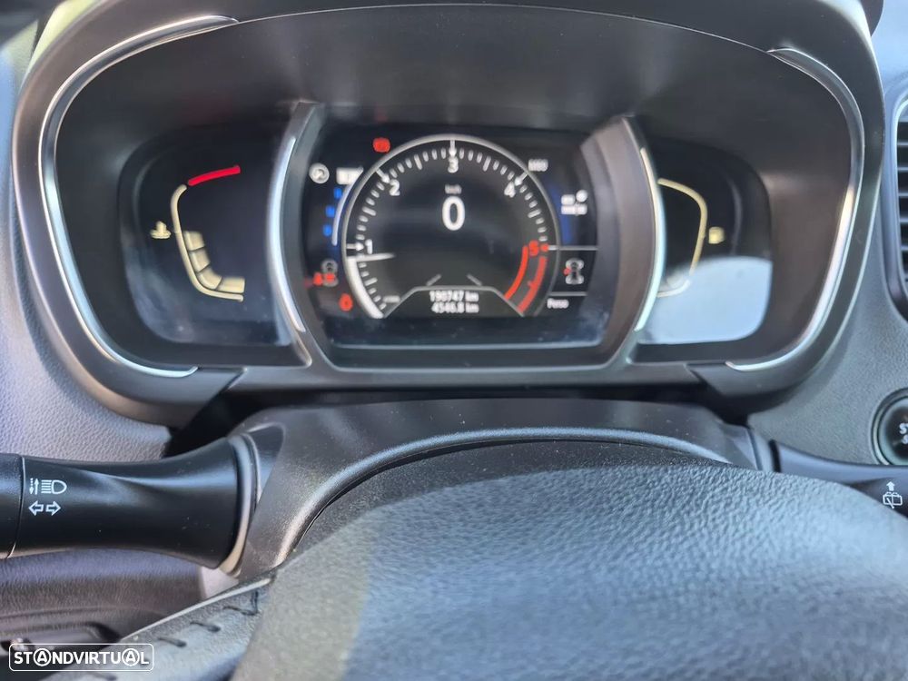 Renault Grand Scénic - 19