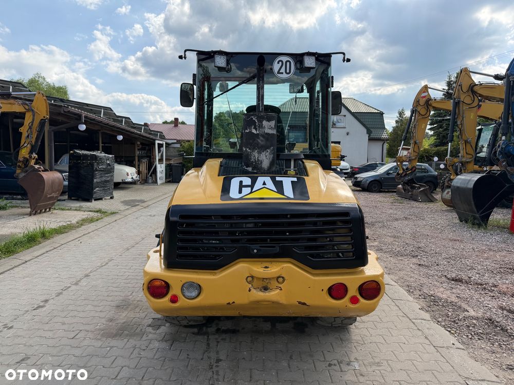 Caterpillar 907H - 3