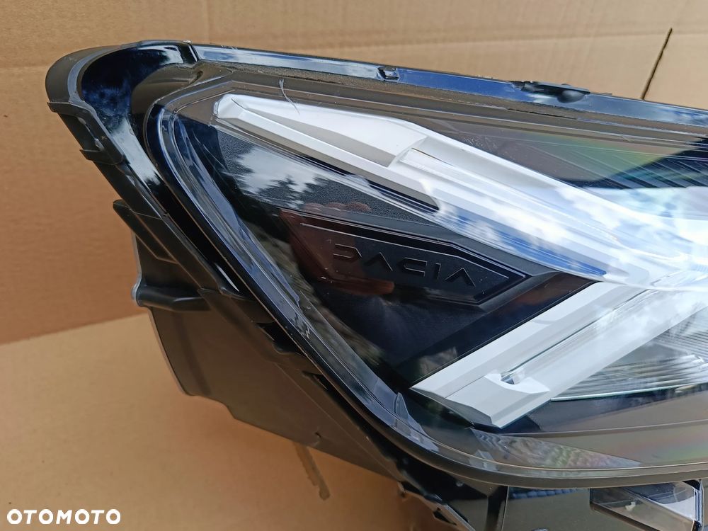 Full Led prawy Dacia Sandero III 3 lift Logan Jogger lampa prawa 260107920R czarna - 2