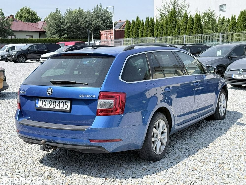 Skoda Octavia 1.6 TDI Ambition DSG - 10