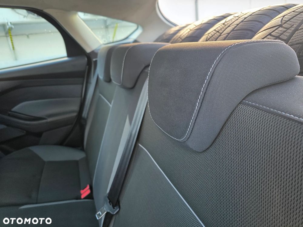 Ford Focus 1.6 TItanium - 23