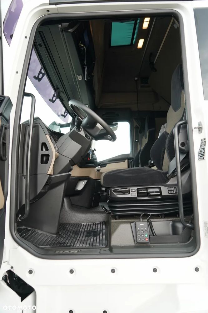 MAN TGX 18.510 / GX /  RETARDER  / NAVI RIO /  OPONY 100%  / EURO 6 - 23