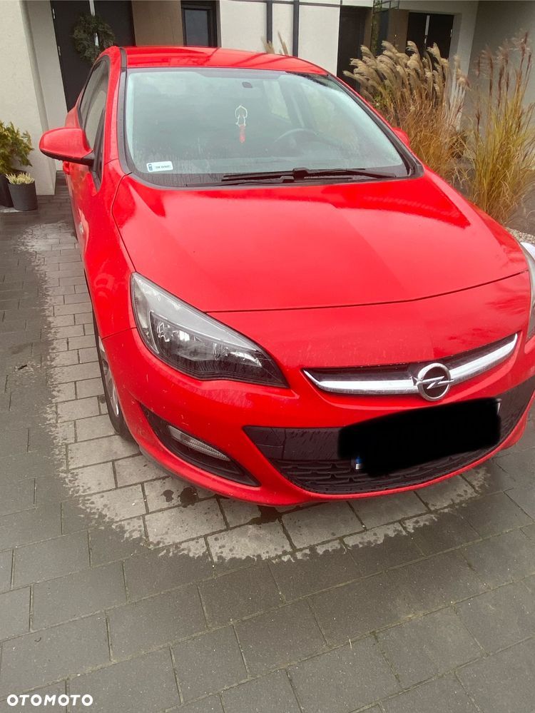 Opel Astra IV 1.4 T Active - 1