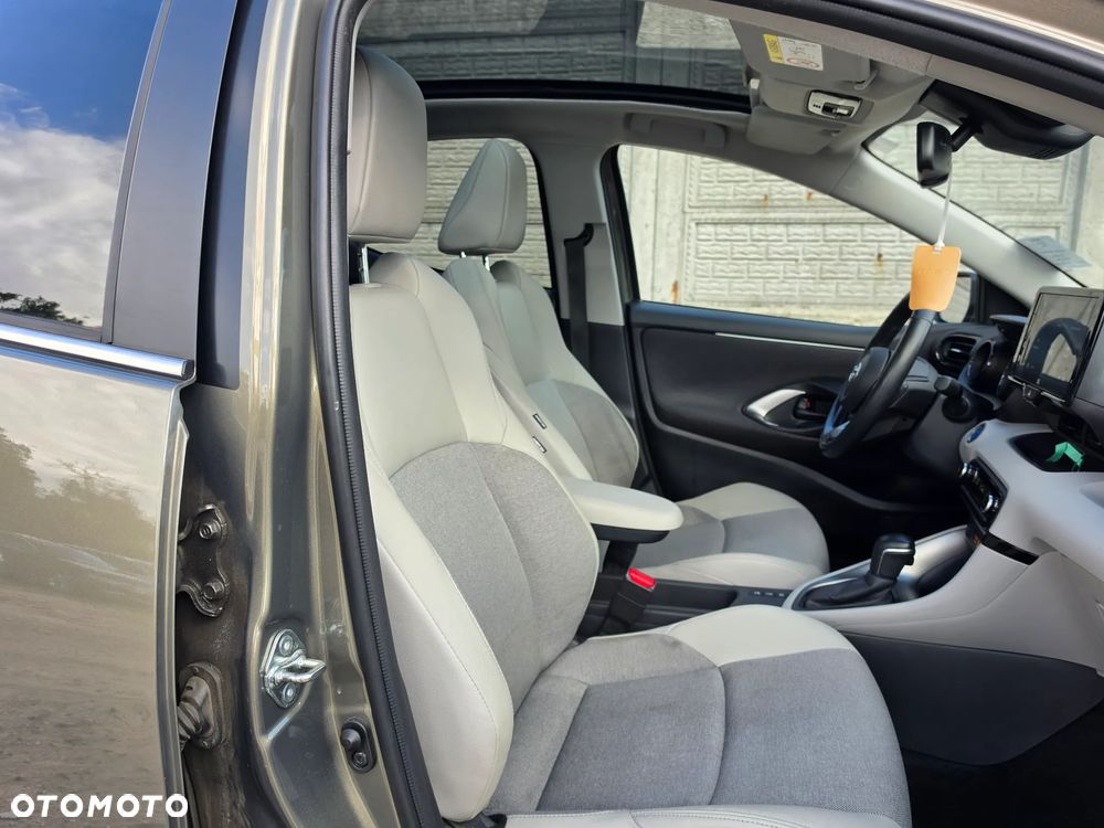 Toyota Yaris Hybrid 1.5 Executive - 13