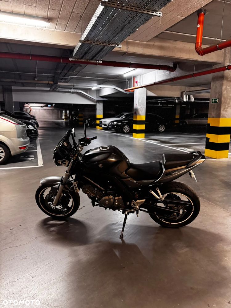 Suzuki SV - 9