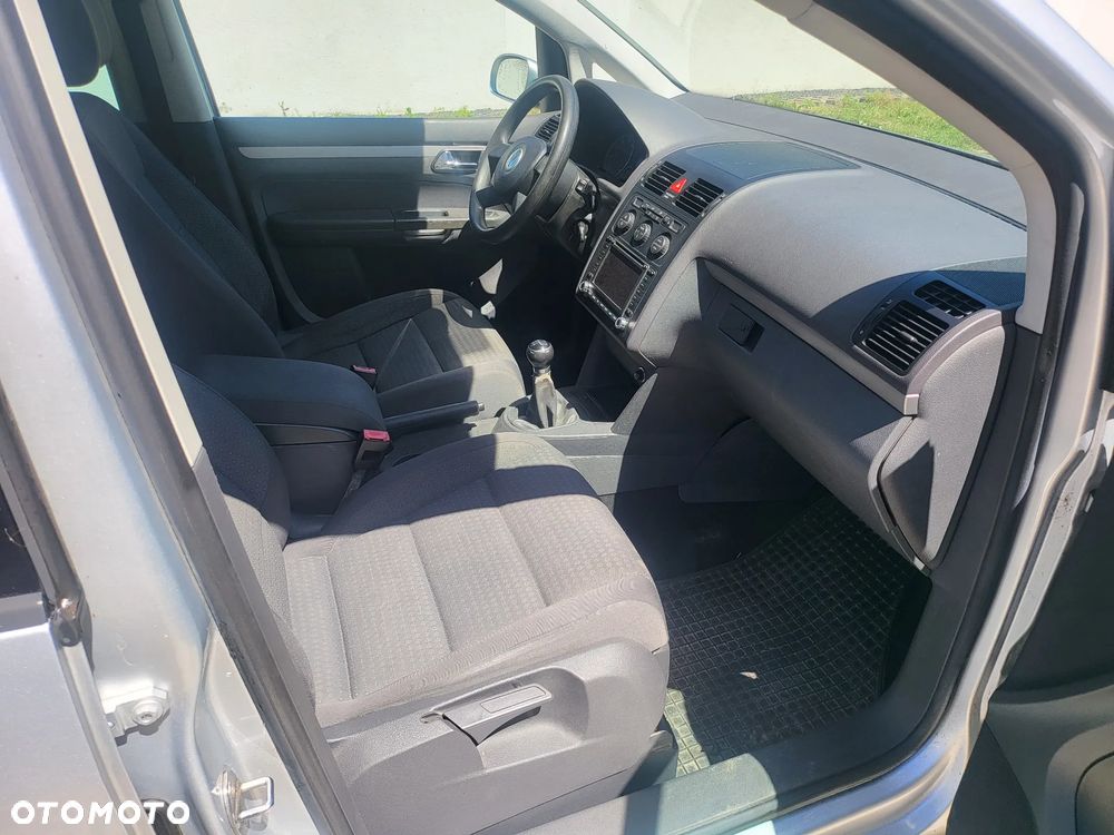 Volkswagen Touran 1.6 - 20
