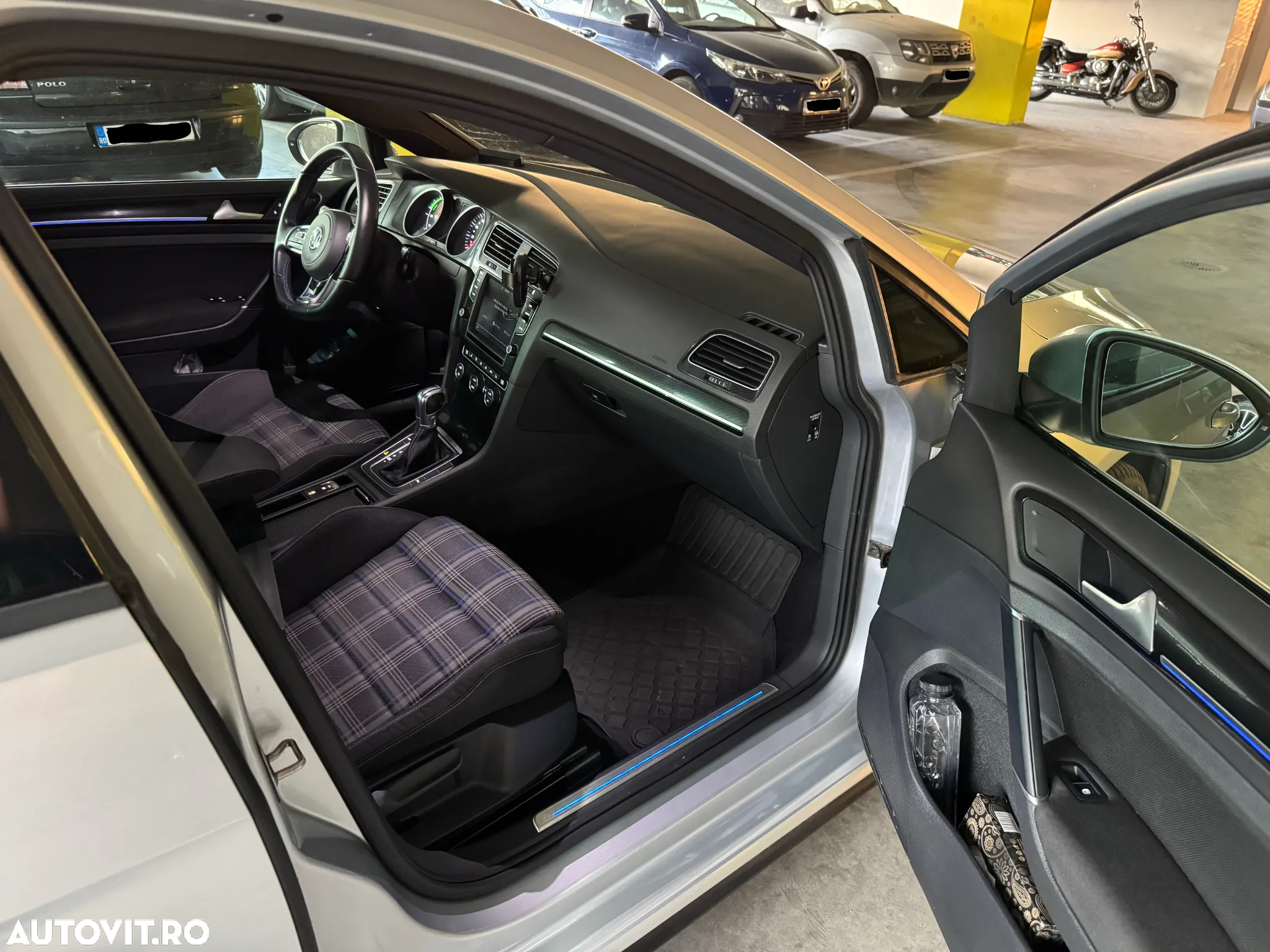 Volkswagen Golf 1.4 GTE Plug-In-Hybrid DSG - 14