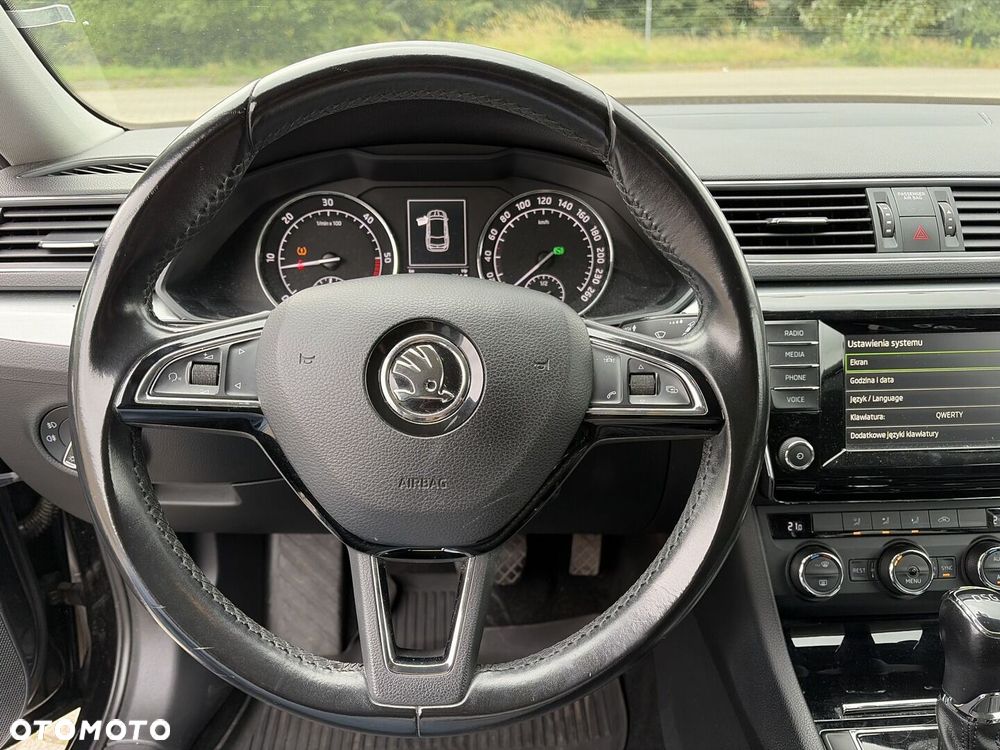 Skoda Superb 2.0 TDI Style DSG - 18
