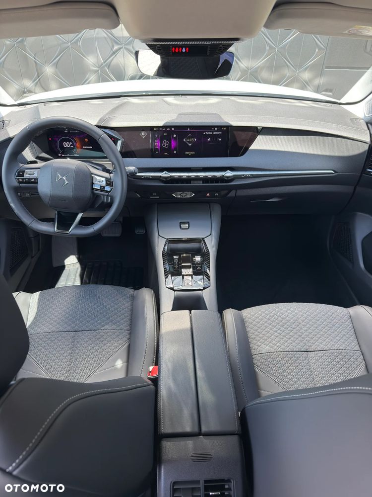 DS Automobiles N°4 1.2 mHEV Pallas eDCS6 - 13