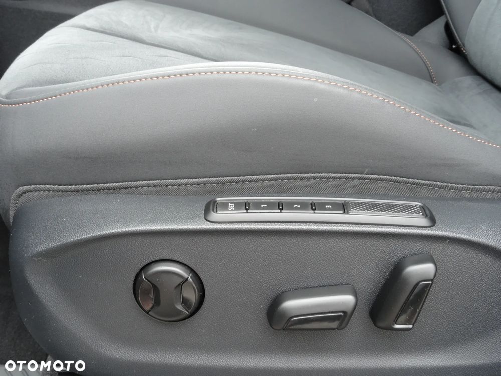 Cupra Terramar 2.0 TSI 4Drive DSG VZ - 27