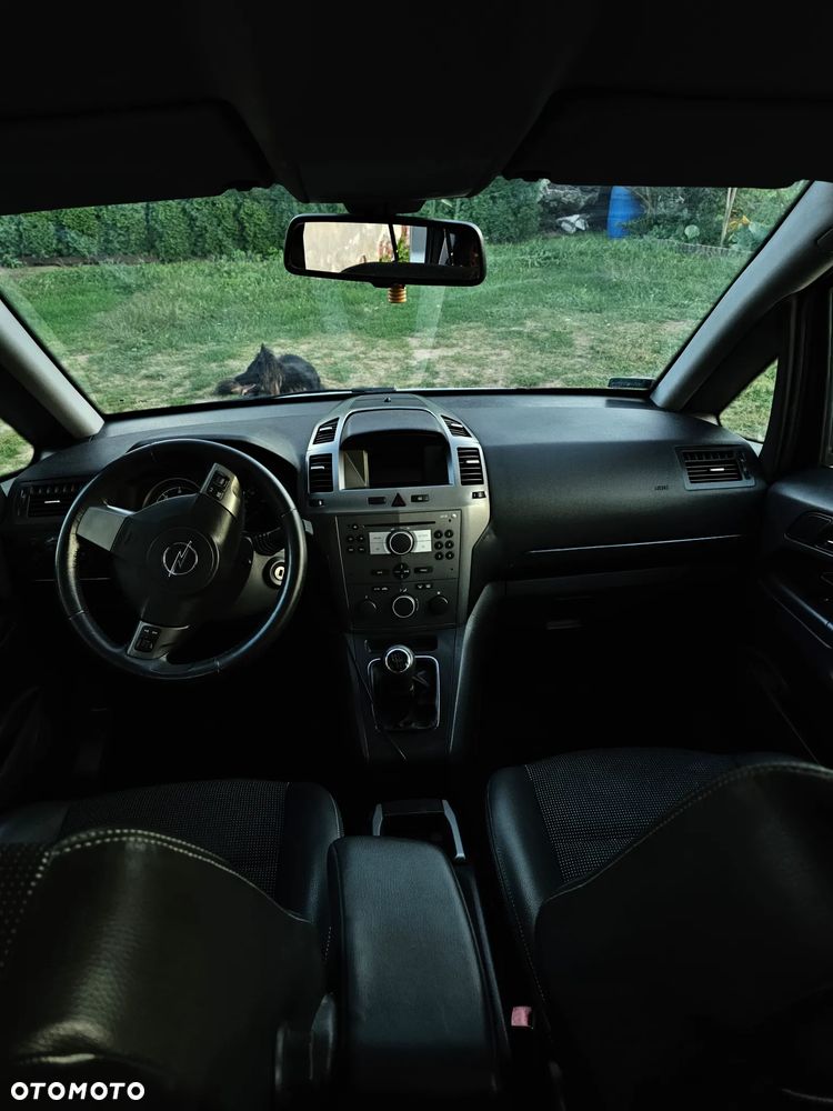 Opel Zafira 1.9 CDTI Cosmo - 8