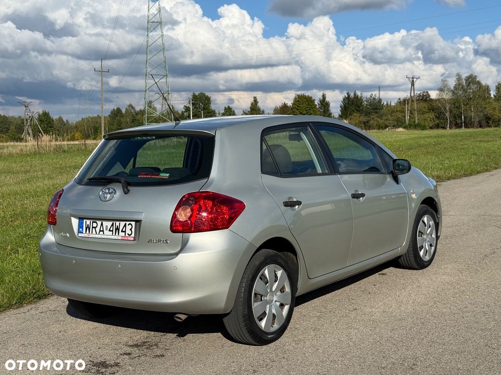 Toyota Auris - 14