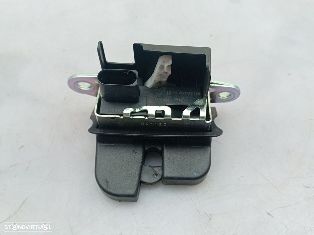 Fechadura / fecho da mala VOLKSWAGEN Polo (AW1) - 2