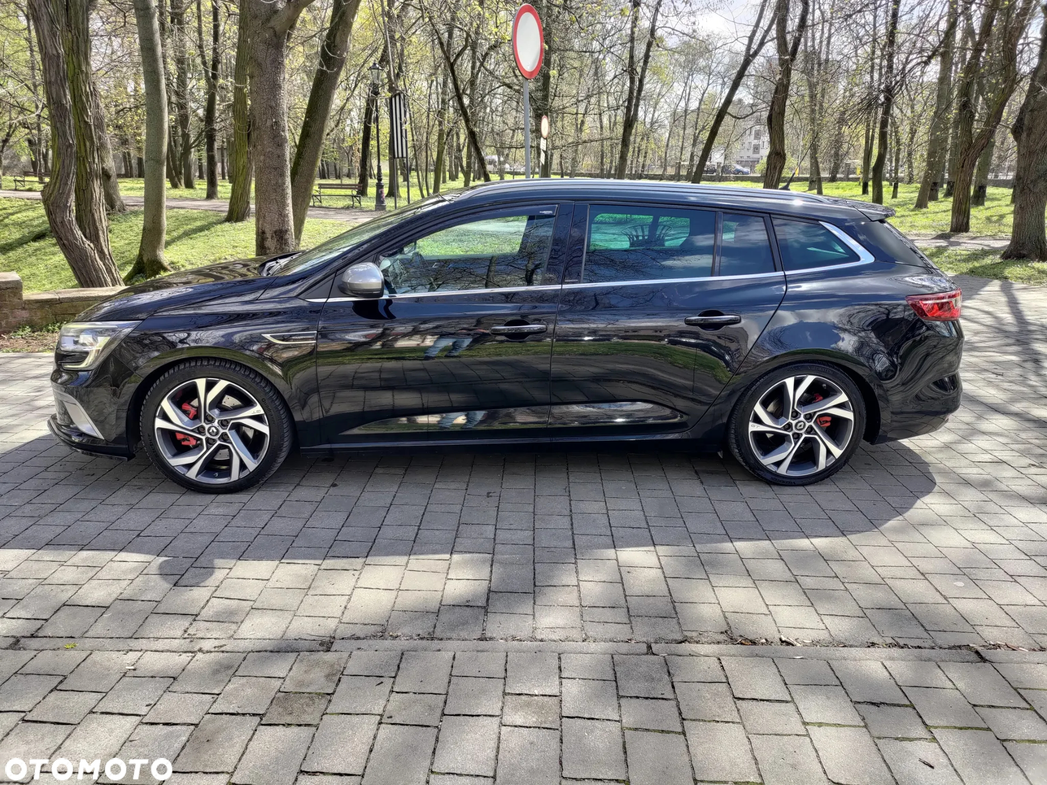 Renault Megane 1.6 dCi GT EDC - 7